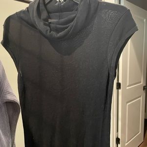 Banana Republic black top